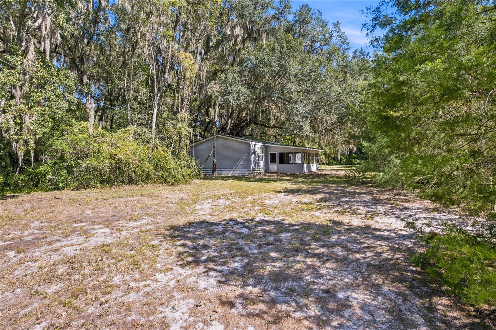 Manufactured Home at 5804 SW 144TH LN, MICANOPY, photo 5 of 41