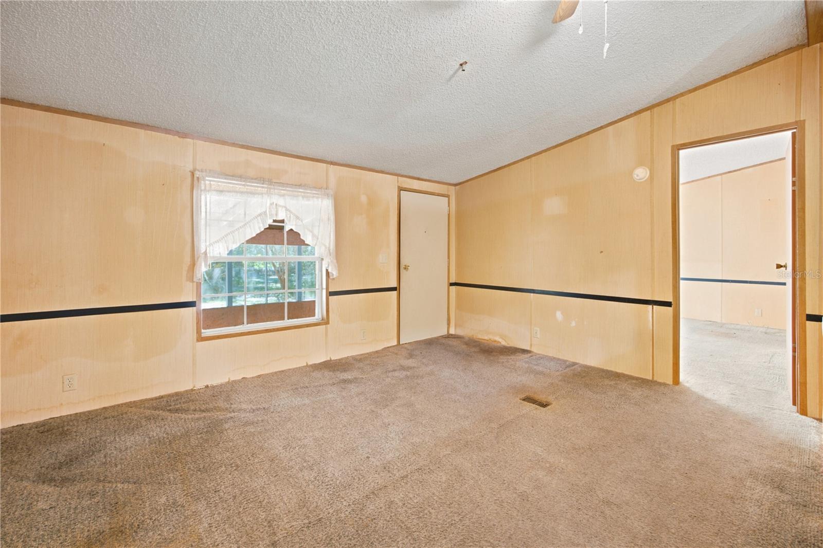 Manufactured Home at 5804 SW 144TH LN, MICANOPY, photo 16 of 41