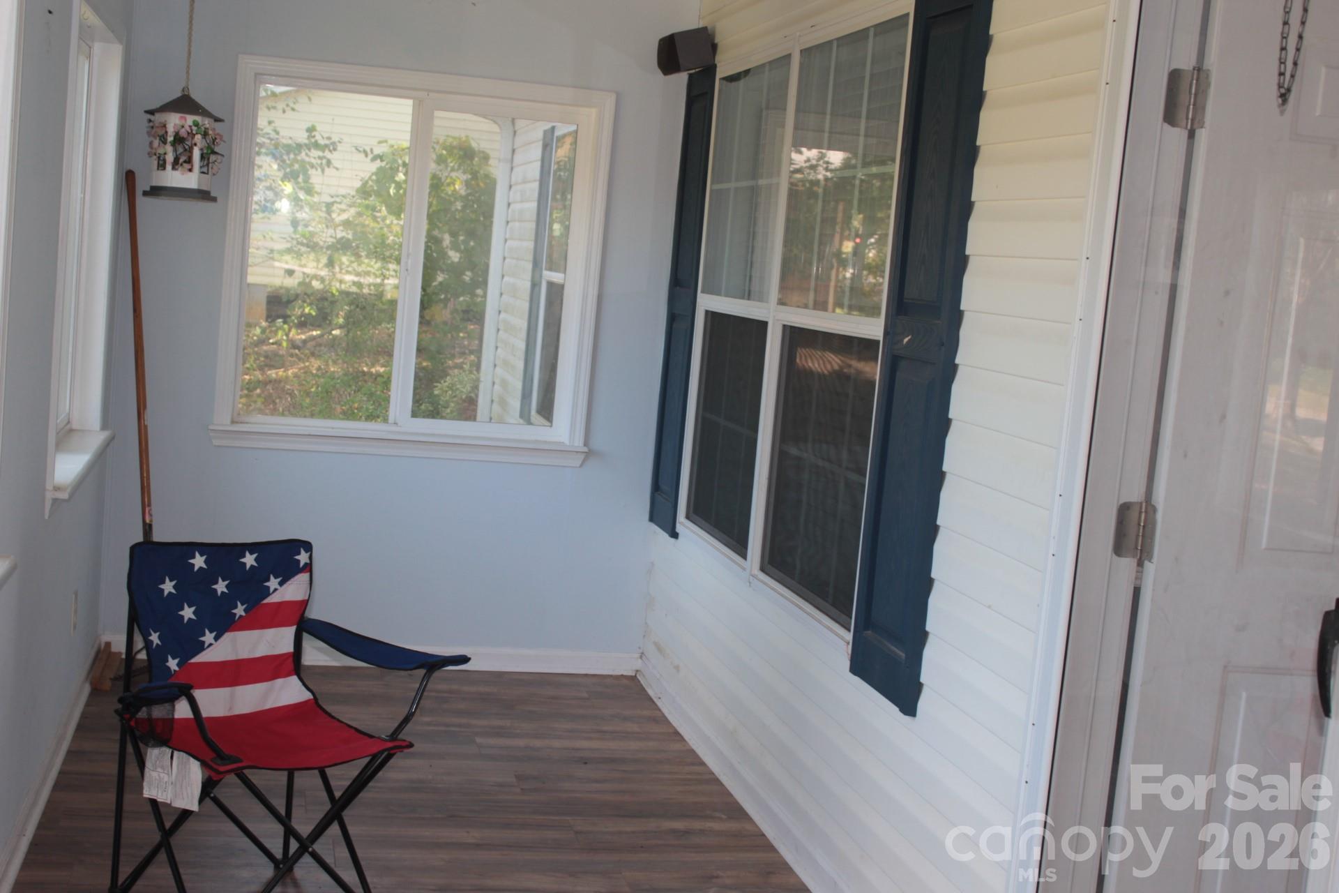 enclosed front porch - 130 Overhill Drive, Gaffney