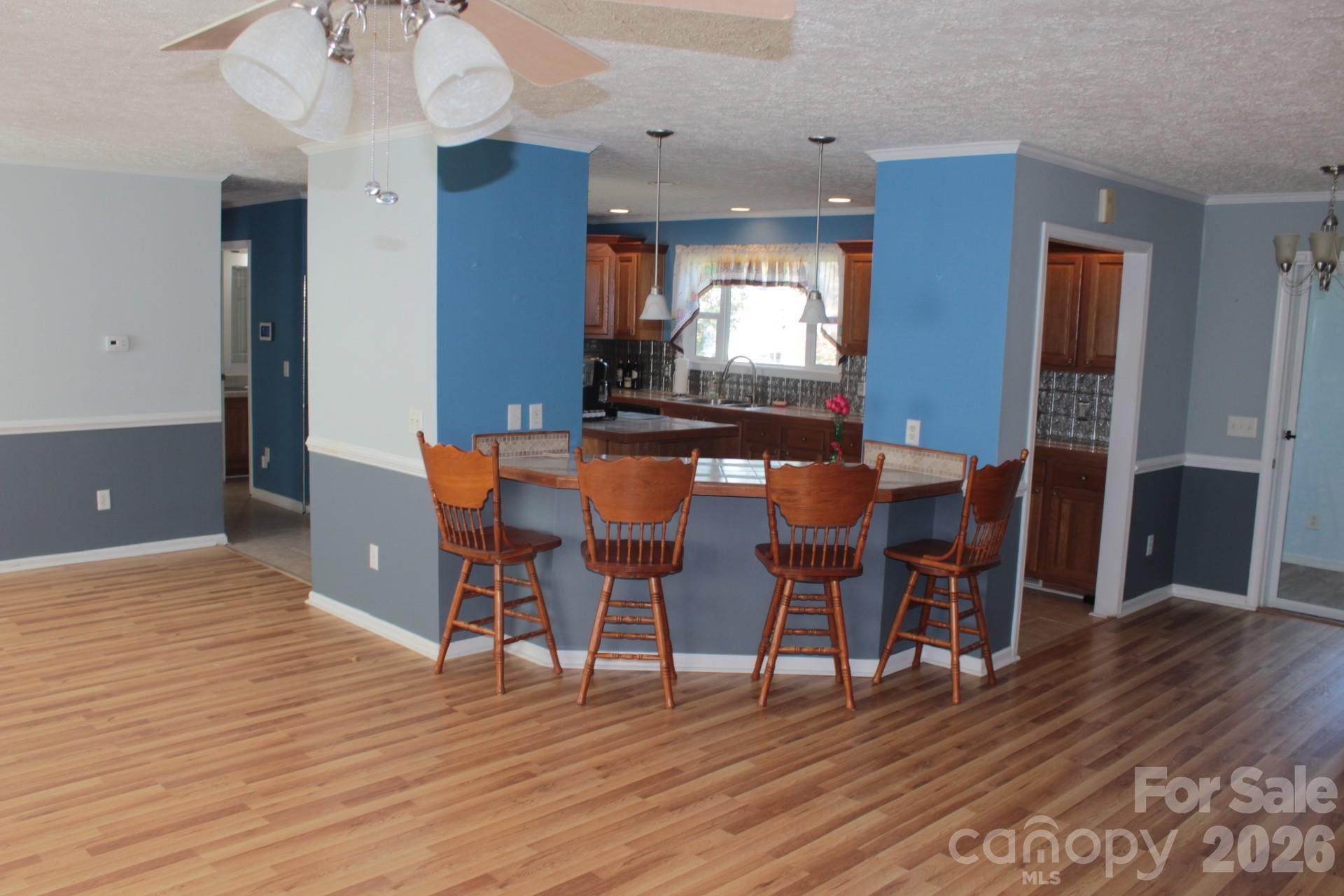 Single Family Residence at 130 Overhill Drive, Gaffney, photo 11 of 32