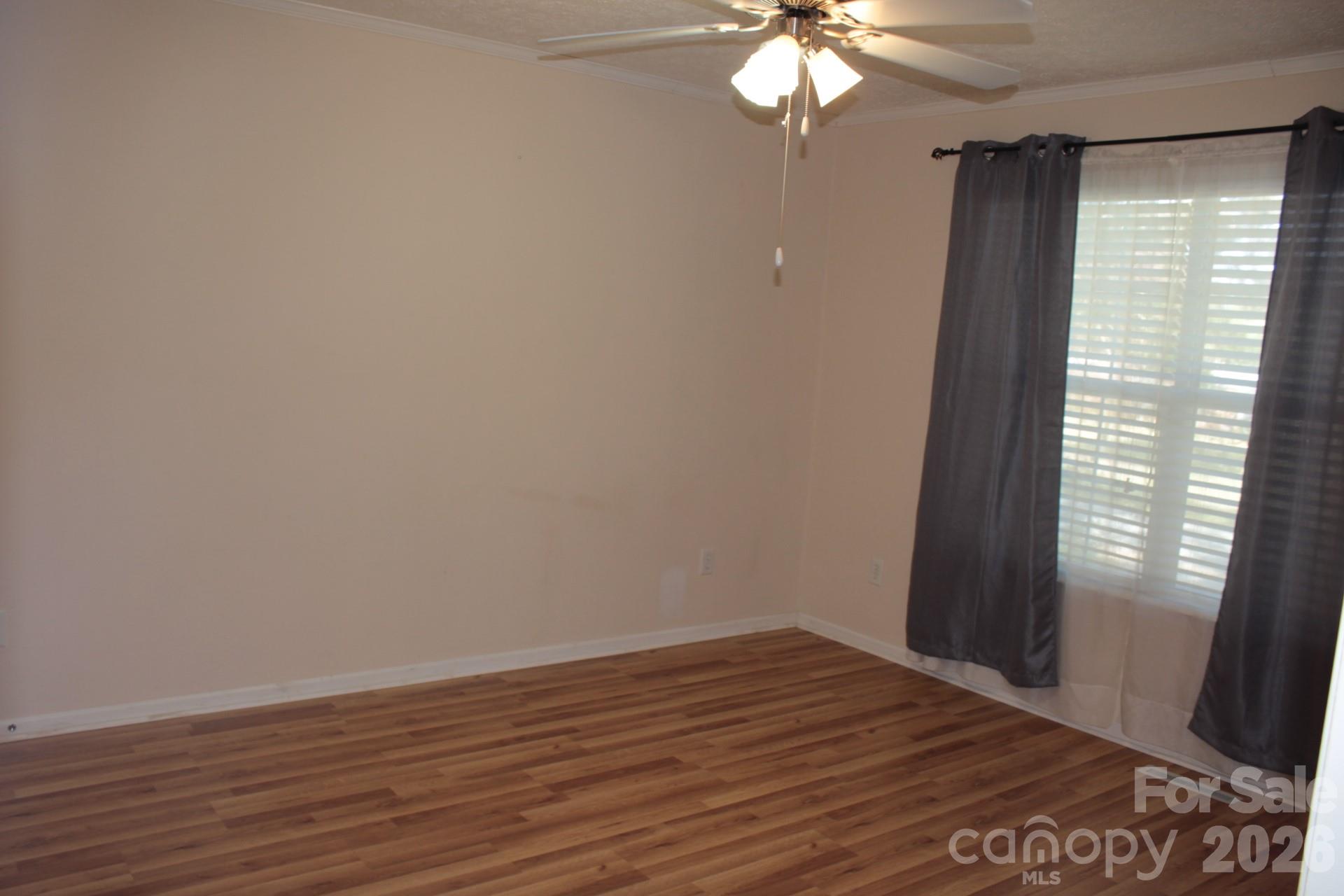Single Family Residence at 130 Overhill Drive, Gaffney, photo 15 of 32