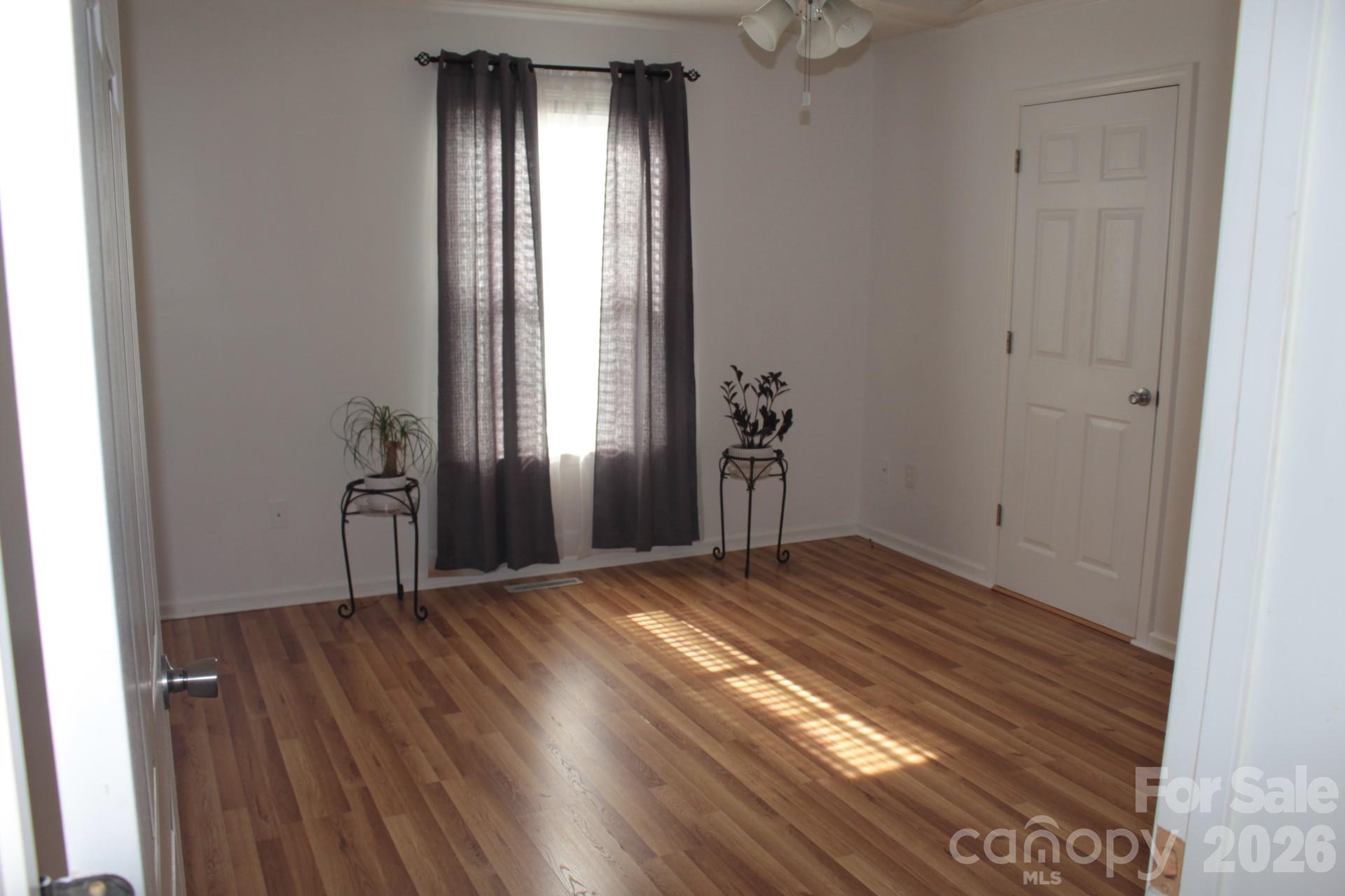 Single Family Residence at 130 Overhill Drive, Gaffney, photo 16 of 32