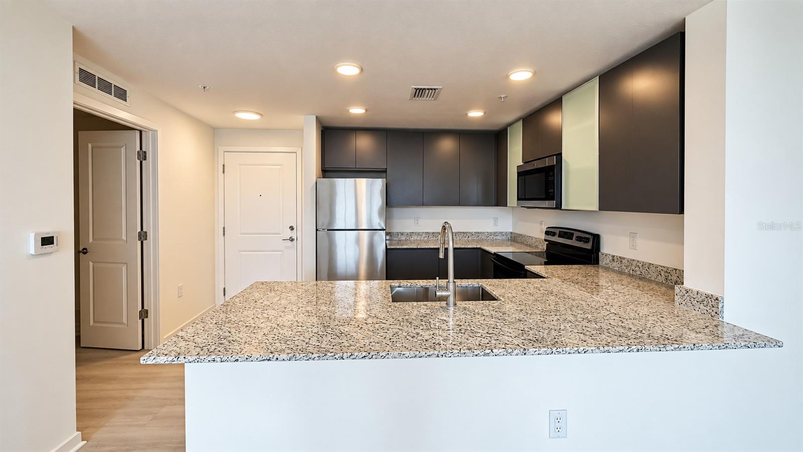 Condominium at 5587 MILLENIA BLVD #213, ORLANDO, photo 3 of 50