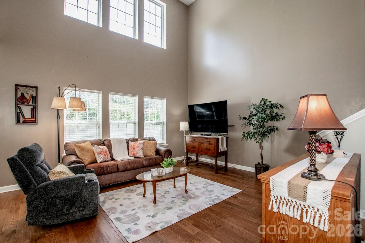 Single Family Residence at 375 Brook Glen Drive, Mooresville, photo 13 of 48