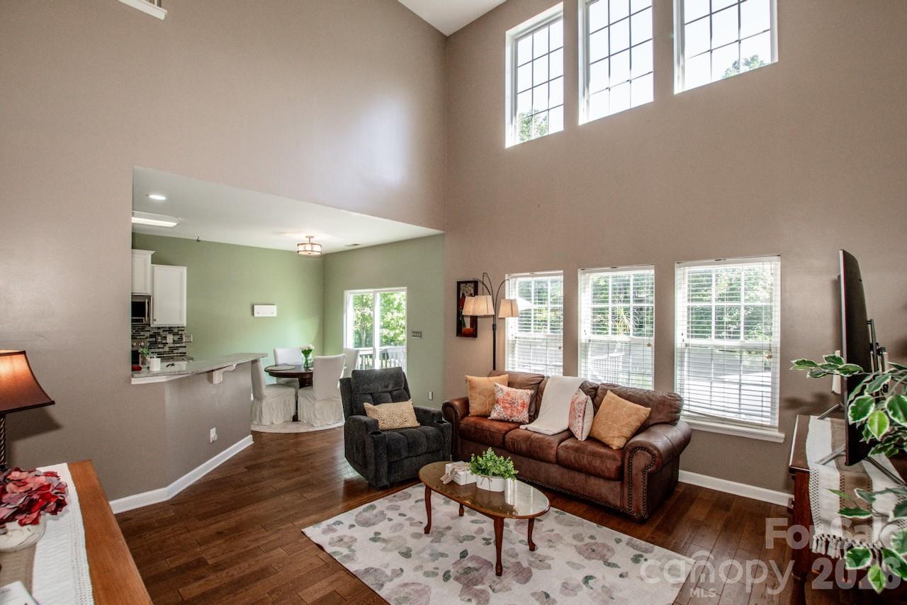 Single Family Residence at 375 Brook Glen Drive, Mooresville, photo 14 of 48