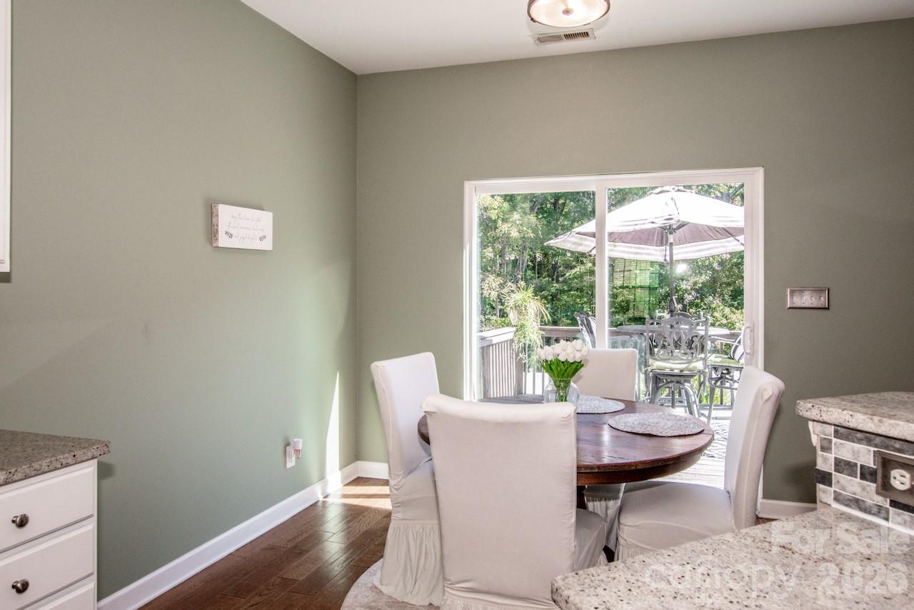 Single Family Residence at 375 Brook Glen Drive, Mooresville, photo 18 of 48