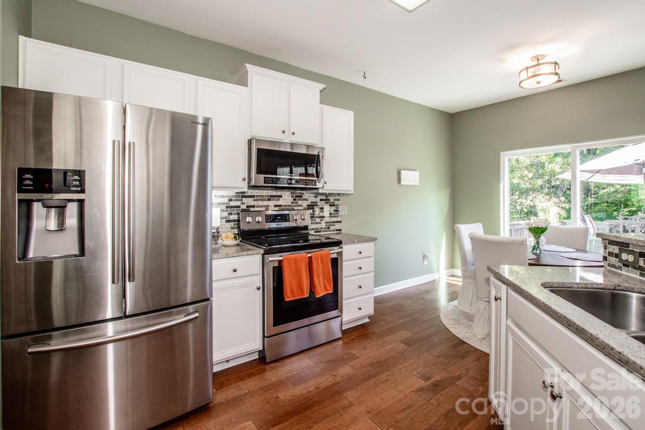 Single Family Residence at 375 Brook Glen Drive, Mooresville, photo 25 of 48