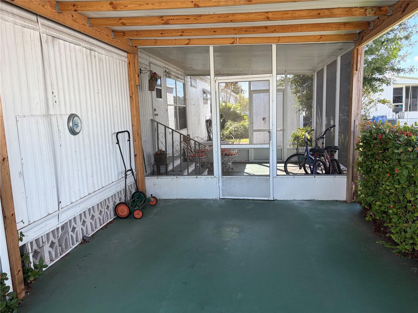 Mobile Home at 4949 OAKLAND HILLS AVE, SARASOTA, photo 7 of 74
