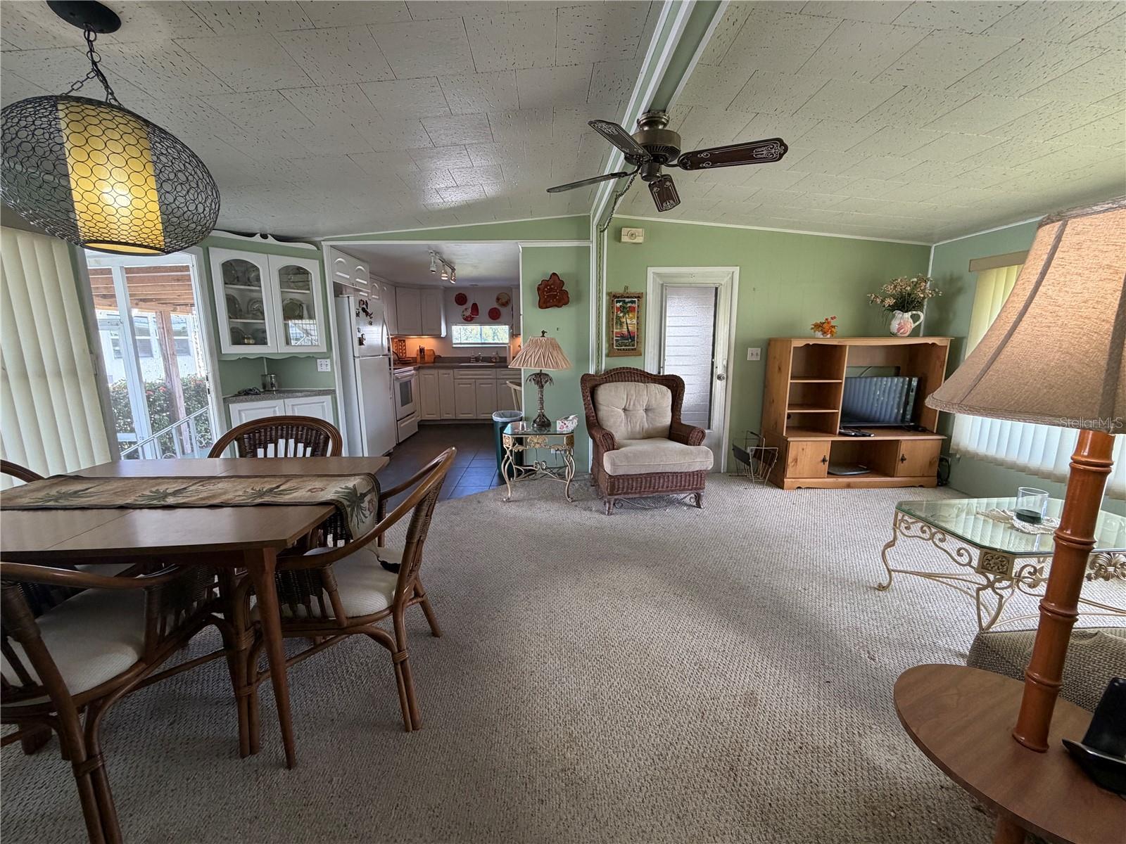 Mobile Home at 4949 OAKLAND HILLS AVE, SARASOTA, photo 10 of 74