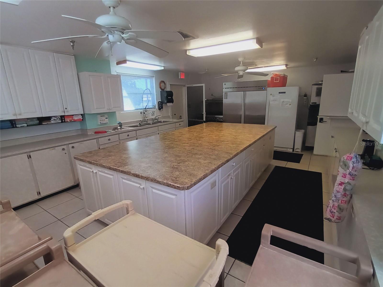 Mobile Home at 4949 OAKLAND HILLS AVE, SARASOTA, photo 73 of 74