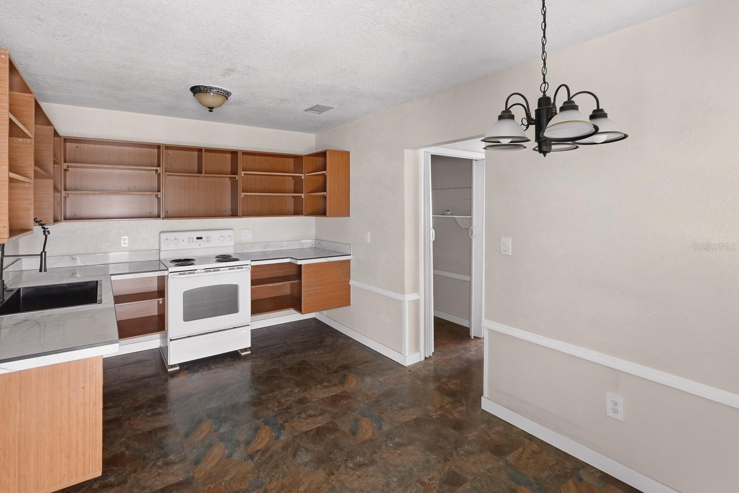 Triplex at 23083 CENTRAL AVE #C, PORT CHARLOTTE, photo 25 of 68
