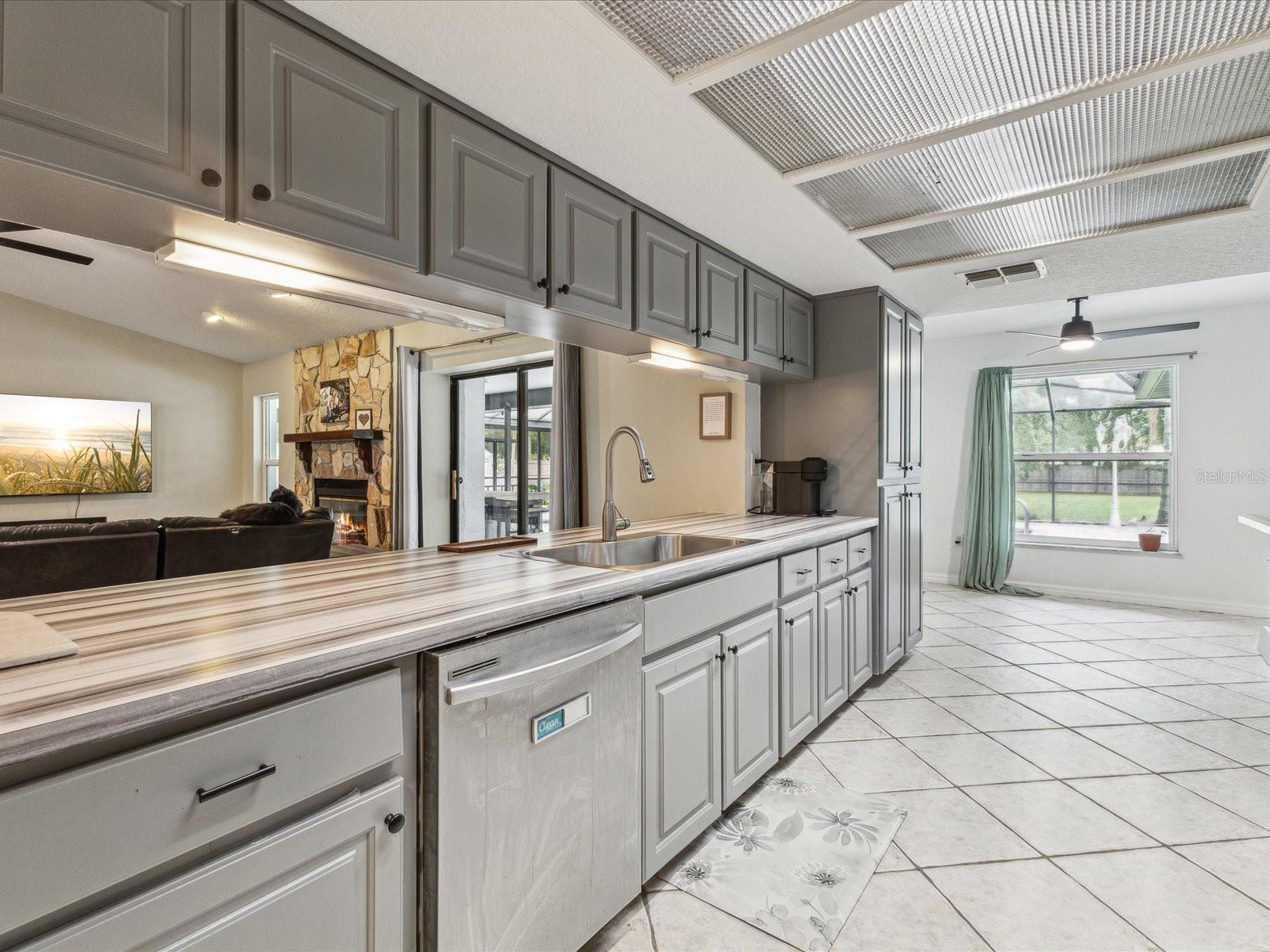 Single Family Residence at 1222 HUNTINGTON AVE, SPRING HILL, photo 15 of 52