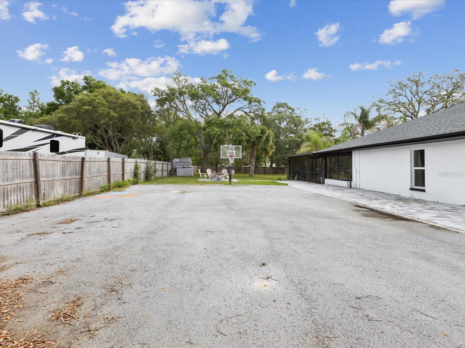 Basketball Court - 1222 HUNTINGTON AVE, SPRING HILL