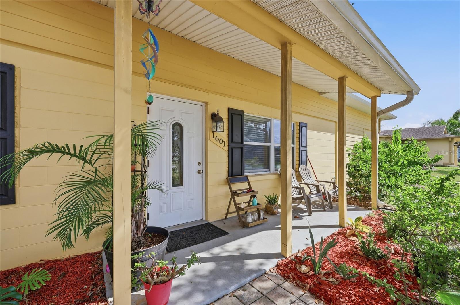 Single Family Residence at 1601 GATTIS DR, ORLANDO, photo 2 of 24