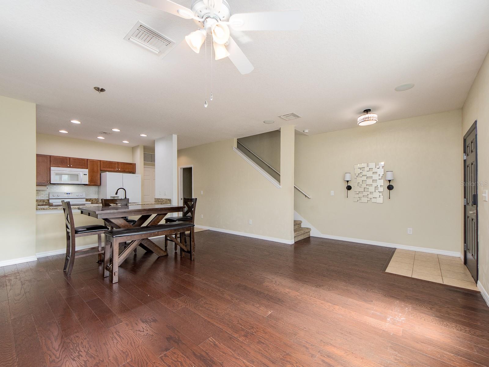 Townhouse at 1283 SAWGRASS ST, CLEARWATER, photo 9 of 76