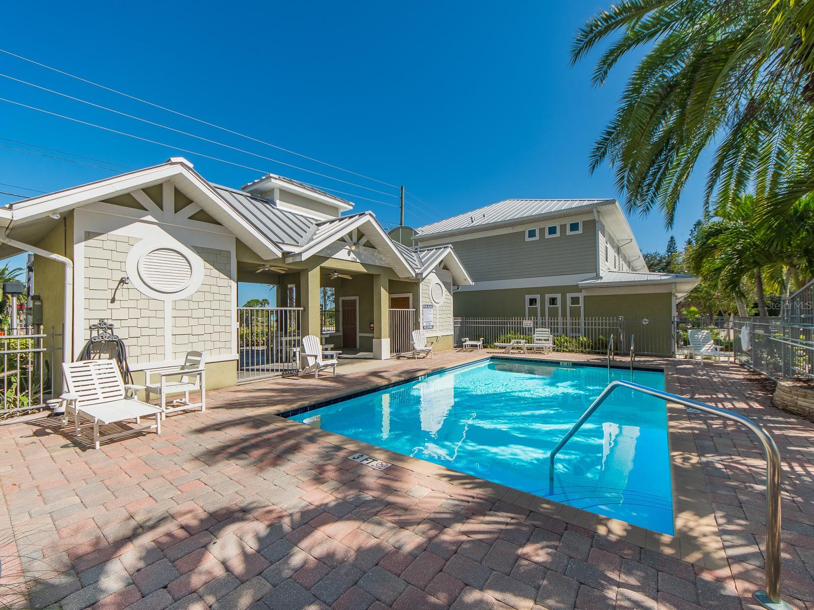 Townhouse at 1283 SAWGRASS ST, CLEARWATER, photo 32 of 76