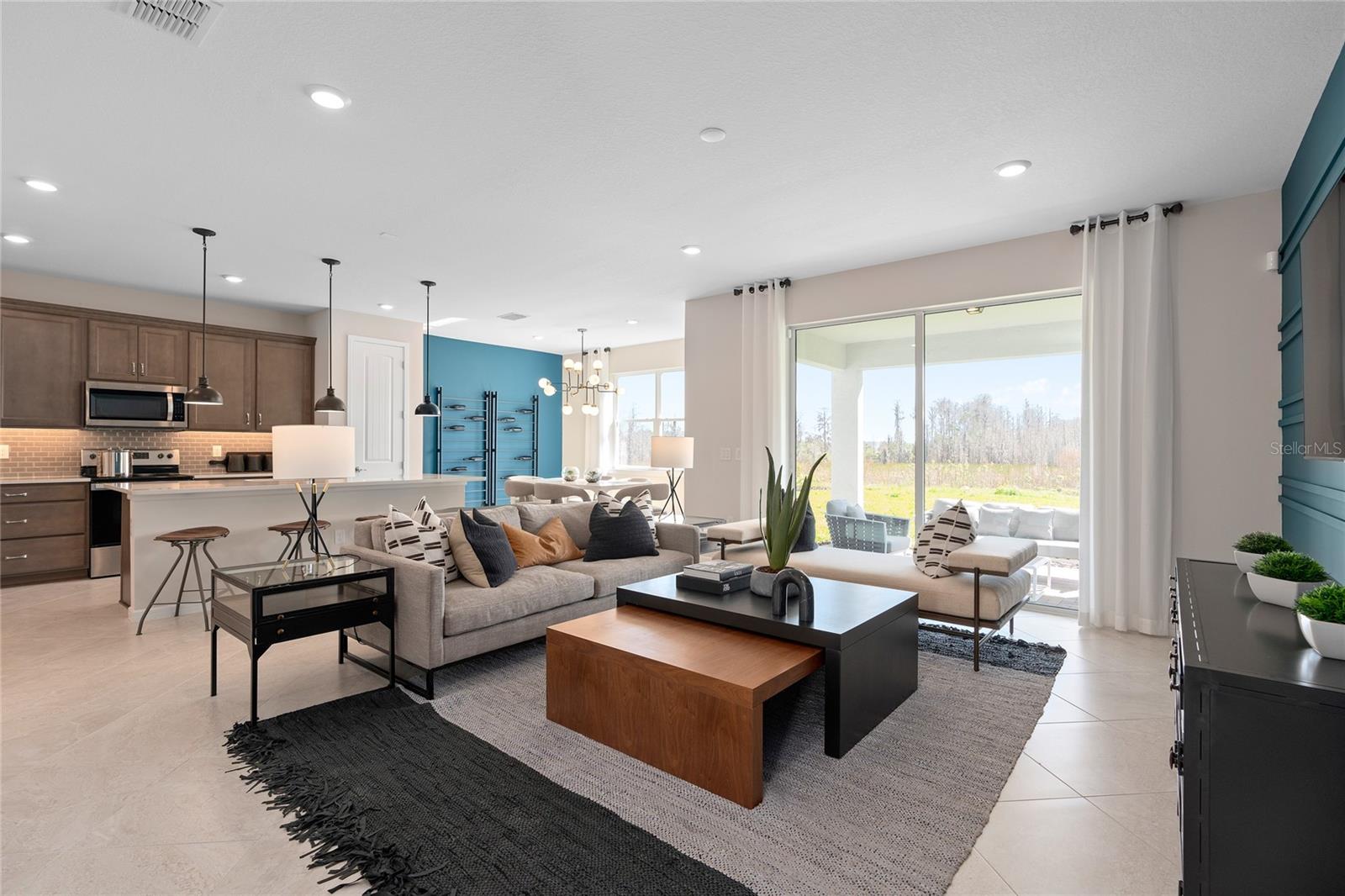 Model Home Design Only. Pictures and furnishings are for illustrative purposes only. Elevations, colors and options may vary. Furniture is for model home staging only. - 2502 SERENITY GARDEN DR, KISSIMMEE