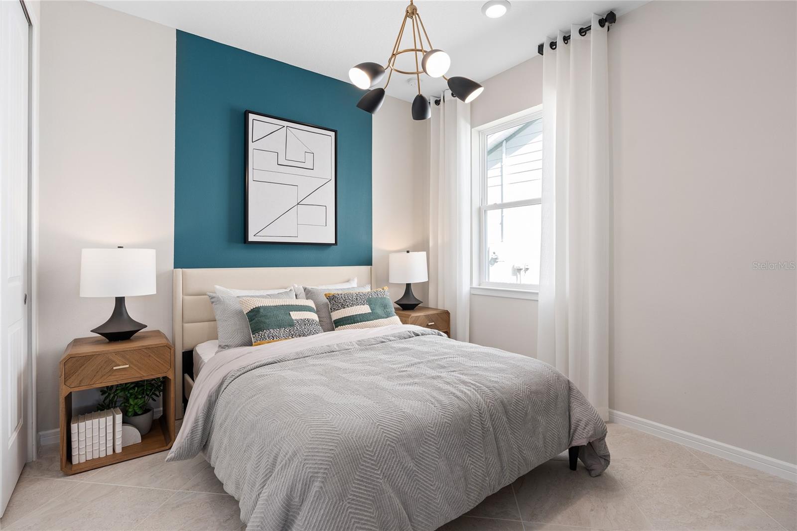 Model Home Design Only. Pictures and furnishings are for illustrative purposes only. Elevations, colors and options may vary. Furniture is for model home staging only. - 2502 SERENITY GARDEN DR, KISSIMMEE