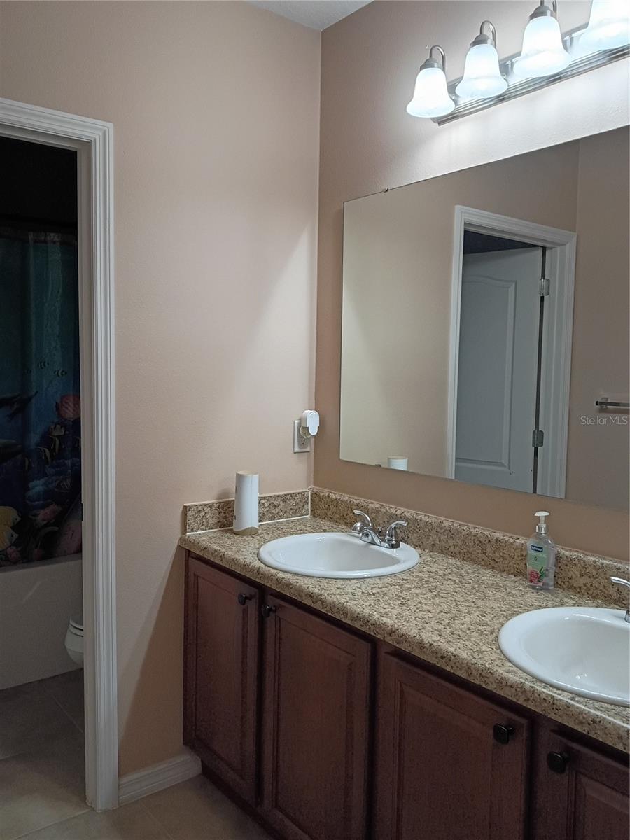 Guest Bathroom - Double Vanity - 406 WINDBOURNE WAY, HAINES CITY