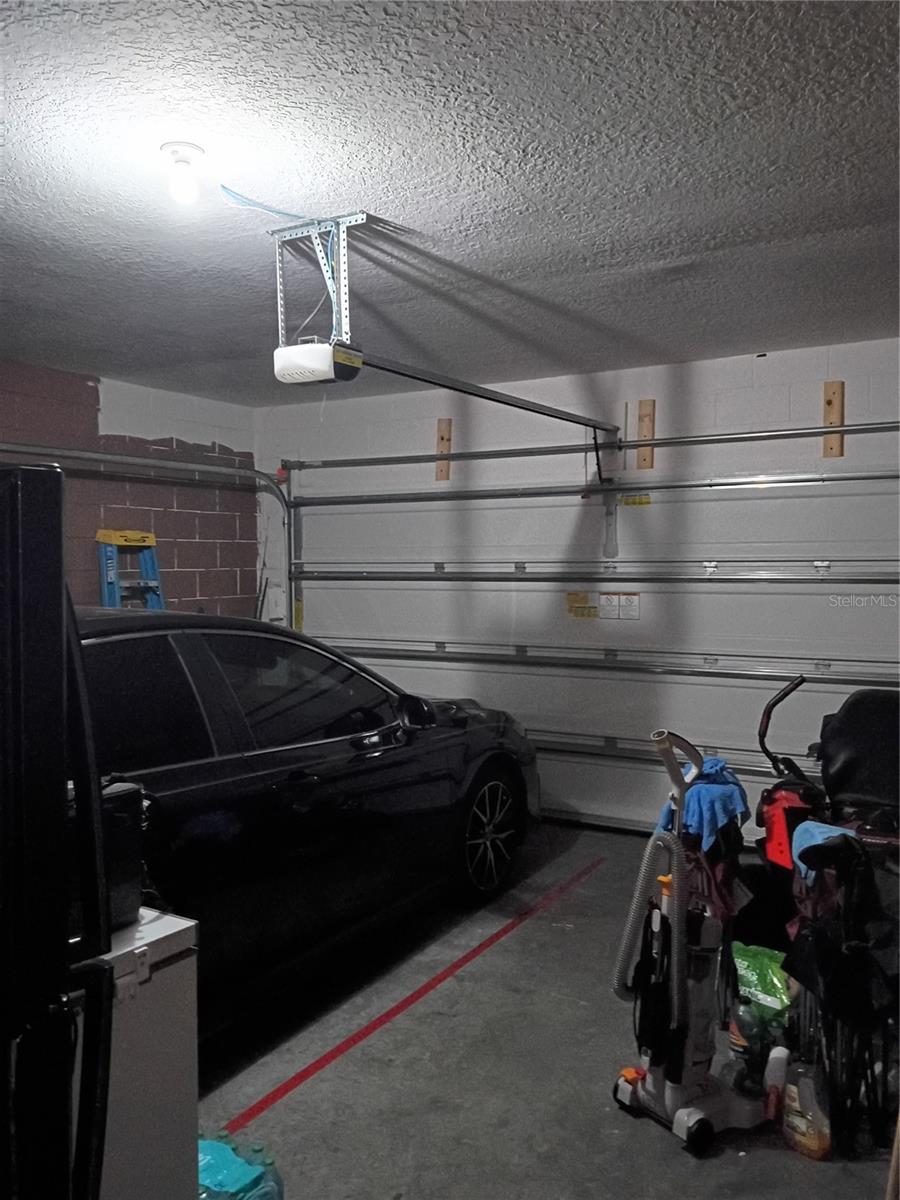 Garage - 406 WINDBOURNE WAY, HAINES CITY