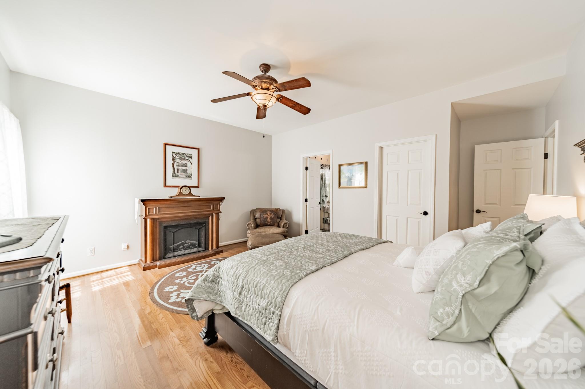 Single Family Residence at 6216 Creek Breeze Road, Charlotte, photo 18 of 35