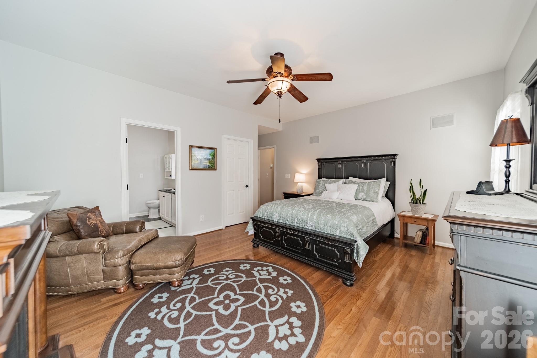 Single Family Residence at 6216 Creek Breeze Road, Charlotte, photo 19 of 35