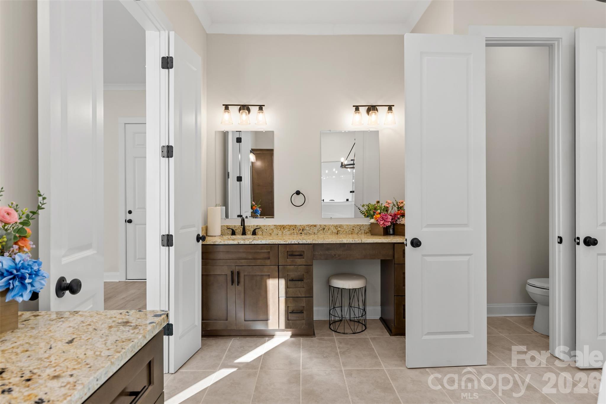 Primary Bath Main House - 2137 Overbrook Way, Kershaw