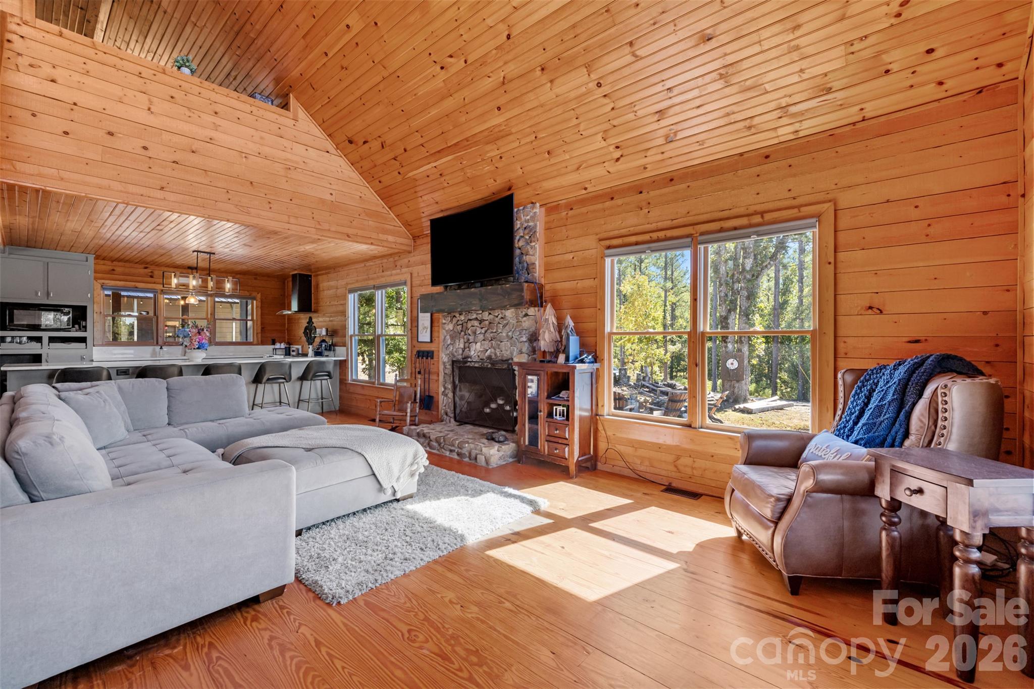 Living Room Cabin - 2137 Overbrook Way, Kershaw