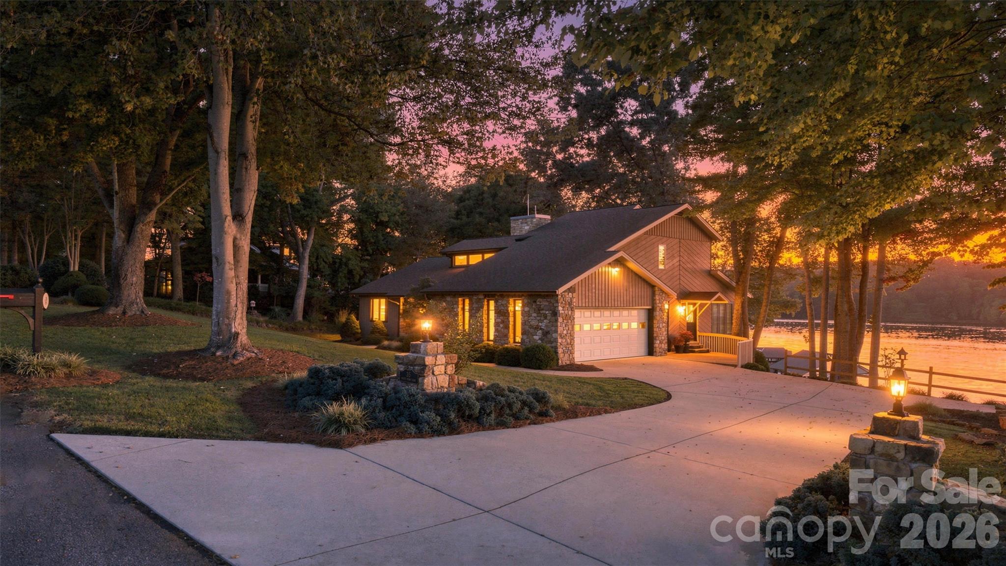 Focused Front Drive - 35 S Point Lane, Taylorsville