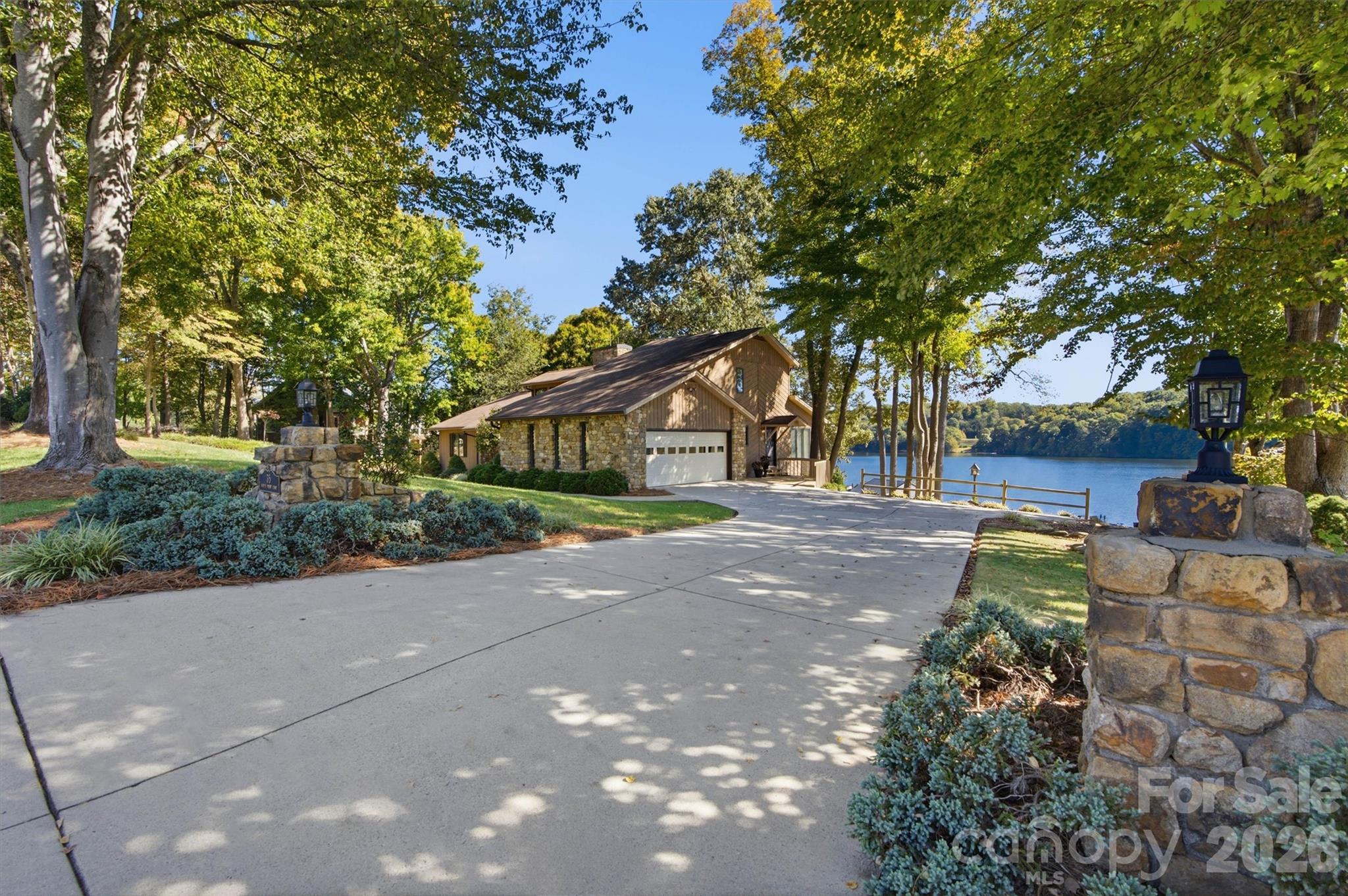 Focused Drive/Two Car Garage Entry - 35 S Point Lane, Taylorsville