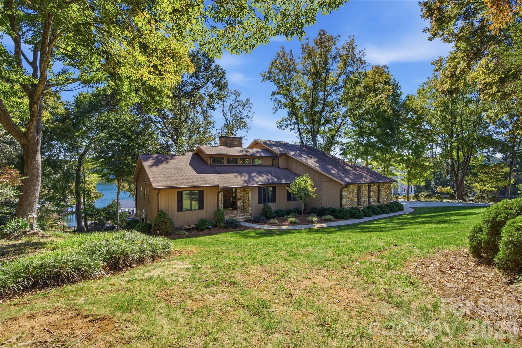 Front Yard View - 35 S Point Lane, Taylorsville
