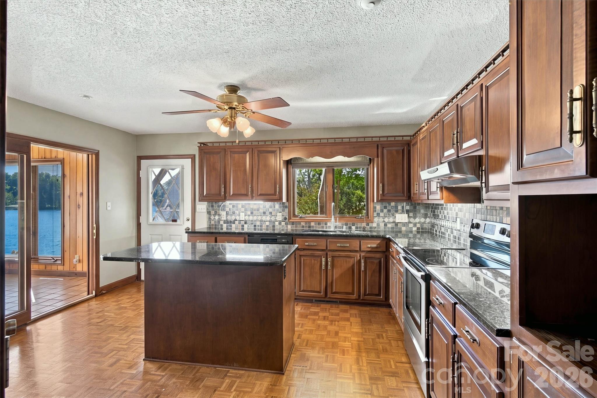 Focused Kitchen/Sunroom Entry View - 35 S Point Lane, Taylorsville