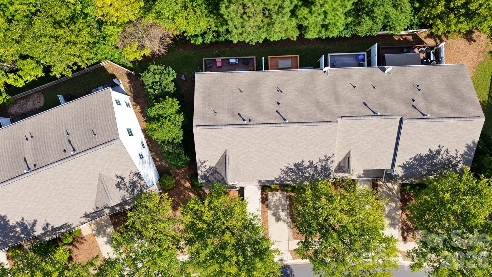 Townhouse at 14254 Tamarack Drive, Charlotte, photo 4 of 36