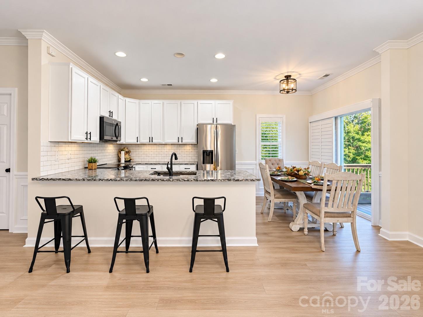 Townhouse at 14254 Tamarack Drive, Charlotte, photo 10 of 36