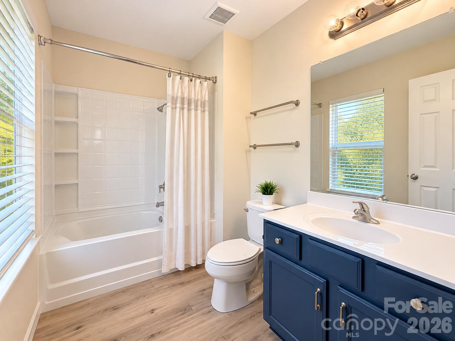 Townhouse at 14254 Tamarack Drive, Charlotte, photo 24 of 36