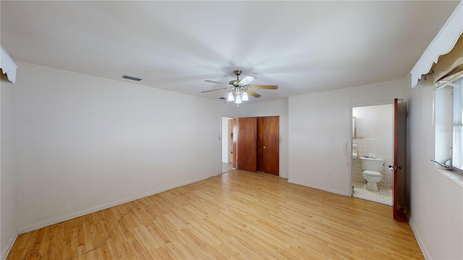 Single Family Residence at 3302 W PAXTON AVE, TAMPA, photo 6 of 32