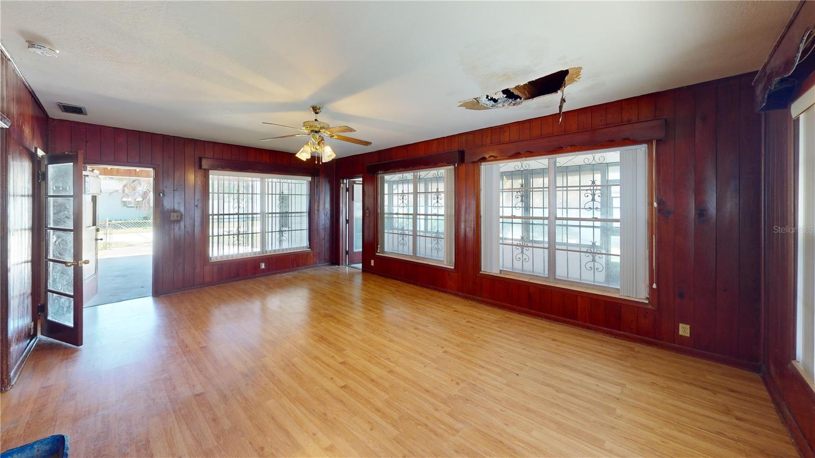 Single Family Residence at 3302 W PAXTON AVE, TAMPA, photo 14 of 32