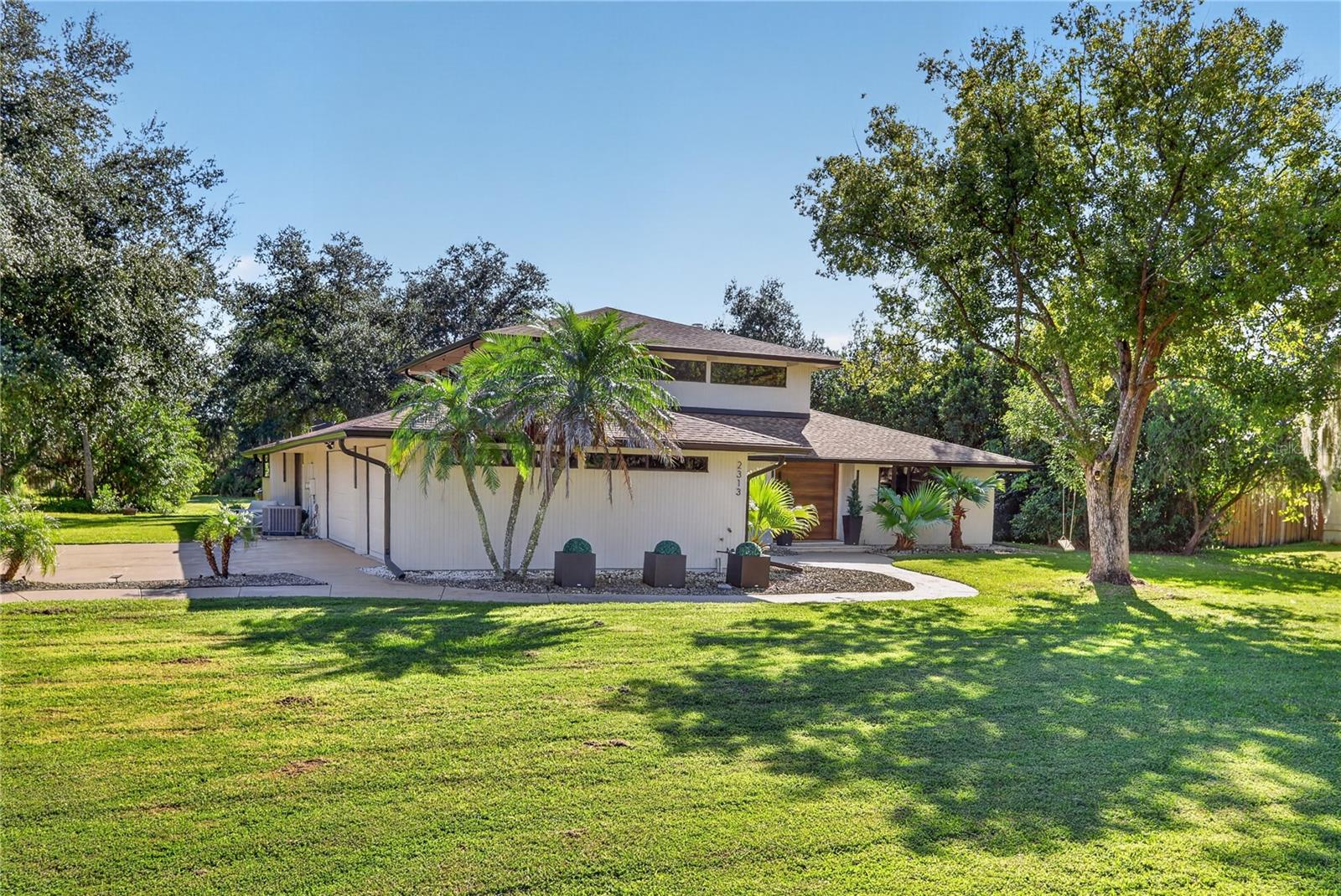 3 Car Garage - 2313 INDIAN MOUND TRL, KISSIMMEE