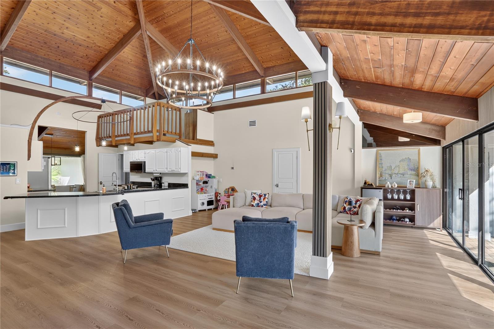 Living Room - 2313 INDIAN MOUND TRL, KISSIMMEE