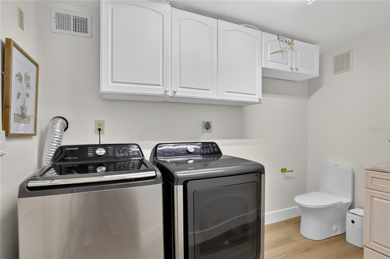 Laundry Room - 2313 INDIAN MOUND TRL, KISSIMMEE