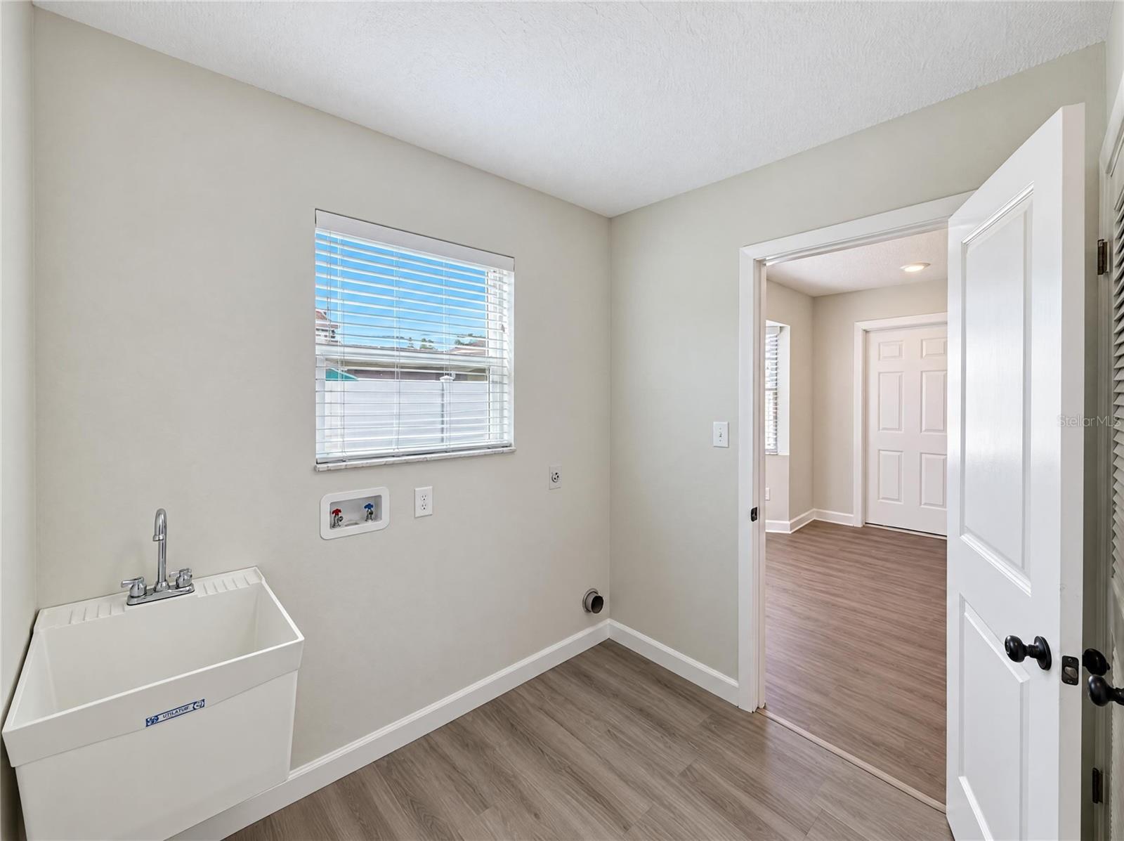 Single Family Residence at 2160 DE LAS FLORES AVE, BARTOW, photo 16 of 21