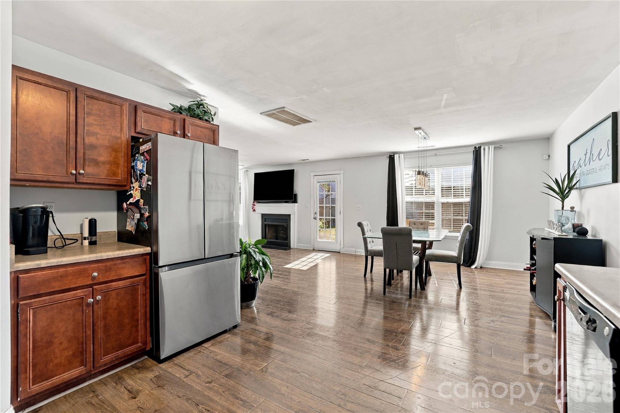 Single Family Residence at 648 Winding Branch Road, Rock Hill, photo 14 of 38