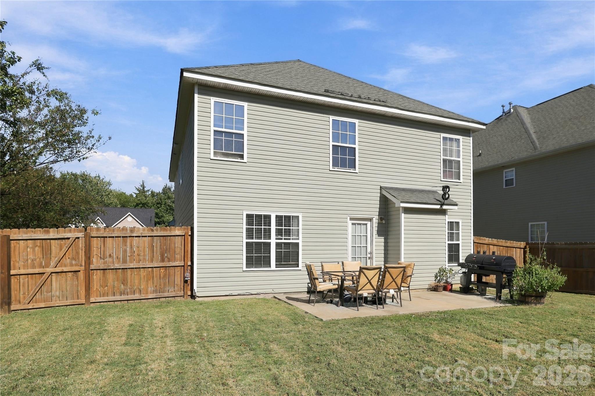 Single Family Residence at 648 Winding Branch Road, Rock Hill, photo 32 of 38