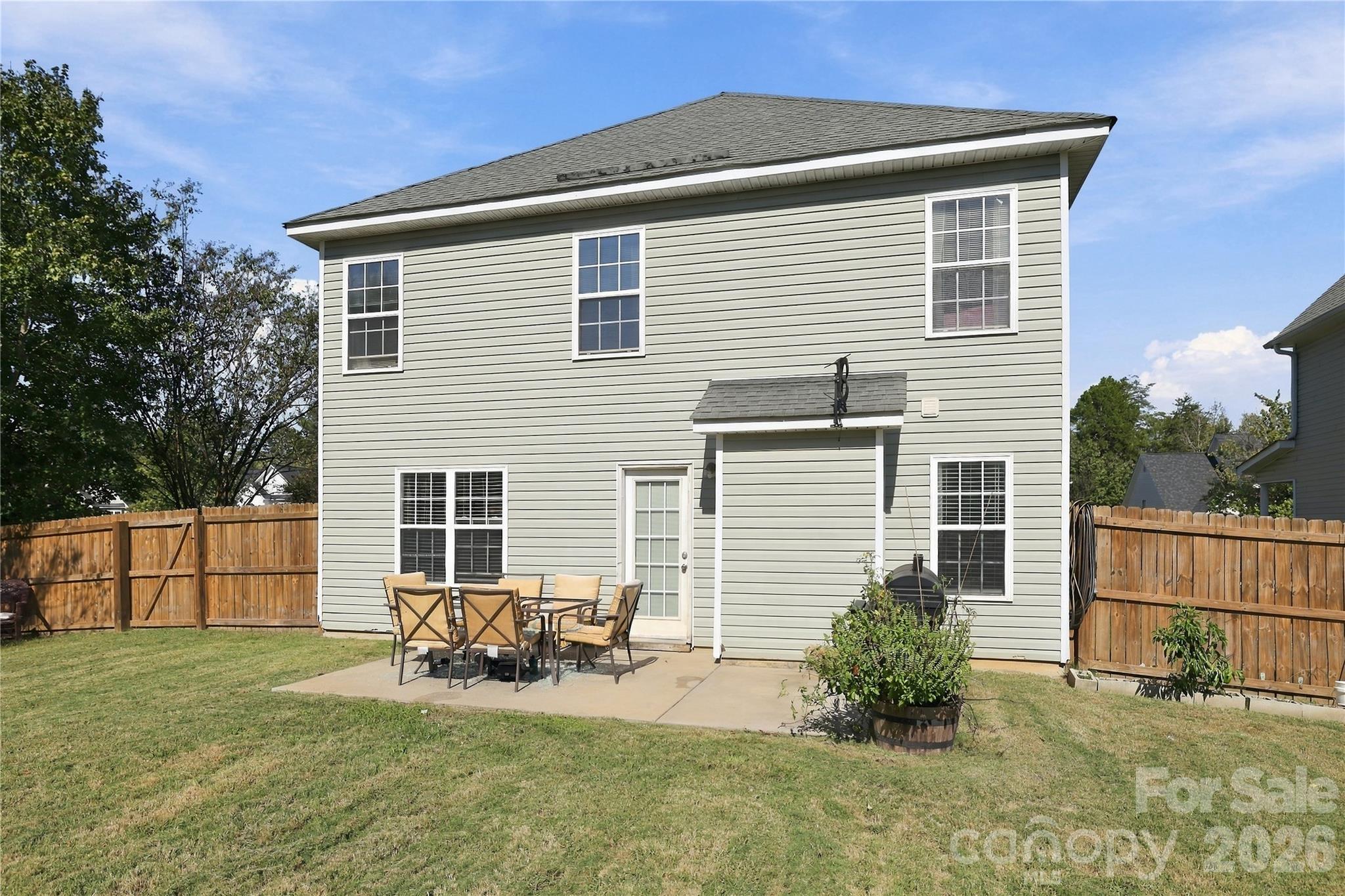 Single Family Residence at 648 Winding Branch Road, Rock Hill, photo 33 of 38