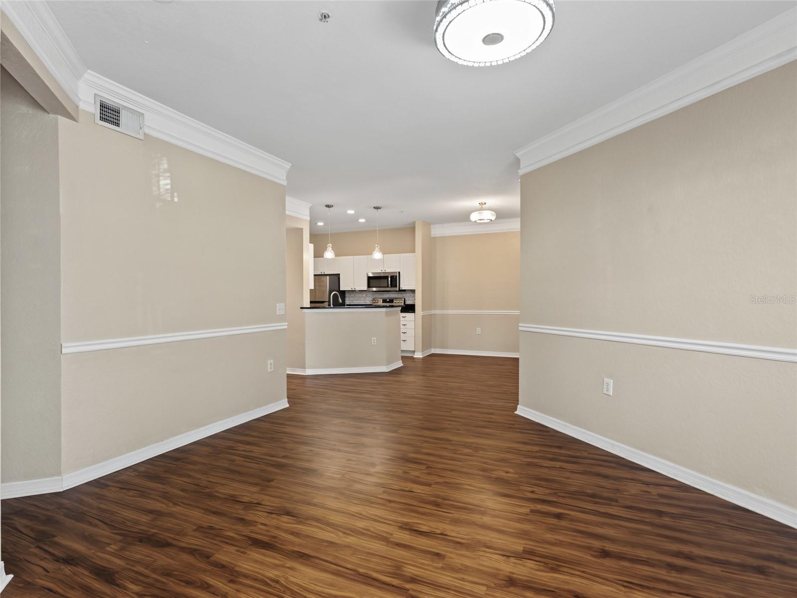 Living Room - 5180 NORTHRIDGE RD #106, SARASOTA