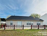 Single Family Residence at 1725 Prism Place, Kannapolis, photo 5 of 20