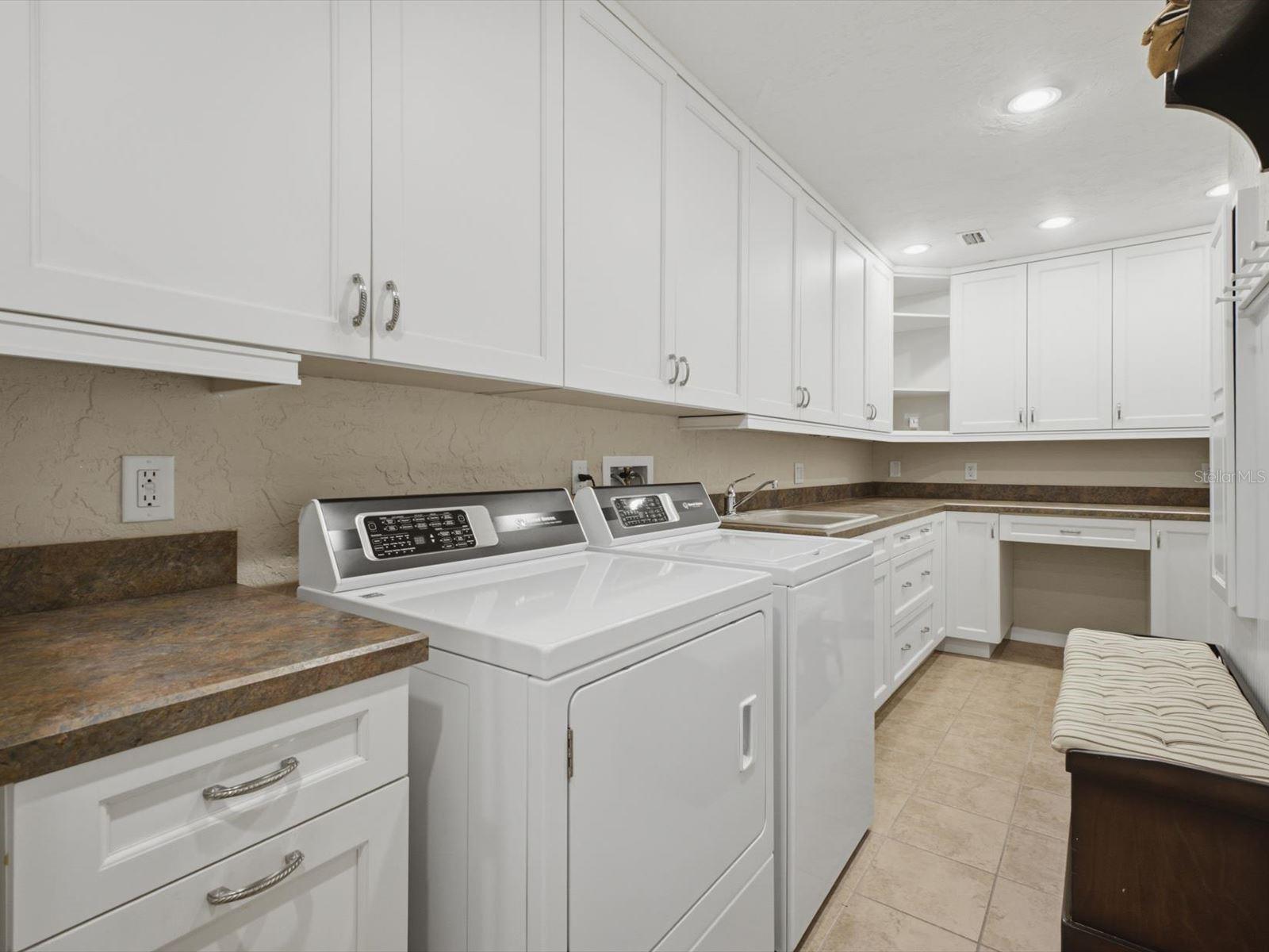 Laundry Room - 1735 DEMETREE DR, WINTER PARK