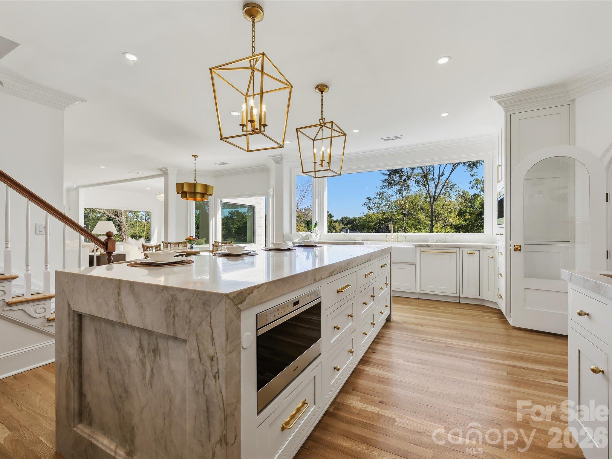 Single Family Residence at 4401 Piper Glen Drive, Charlotte, photo 16 of 48