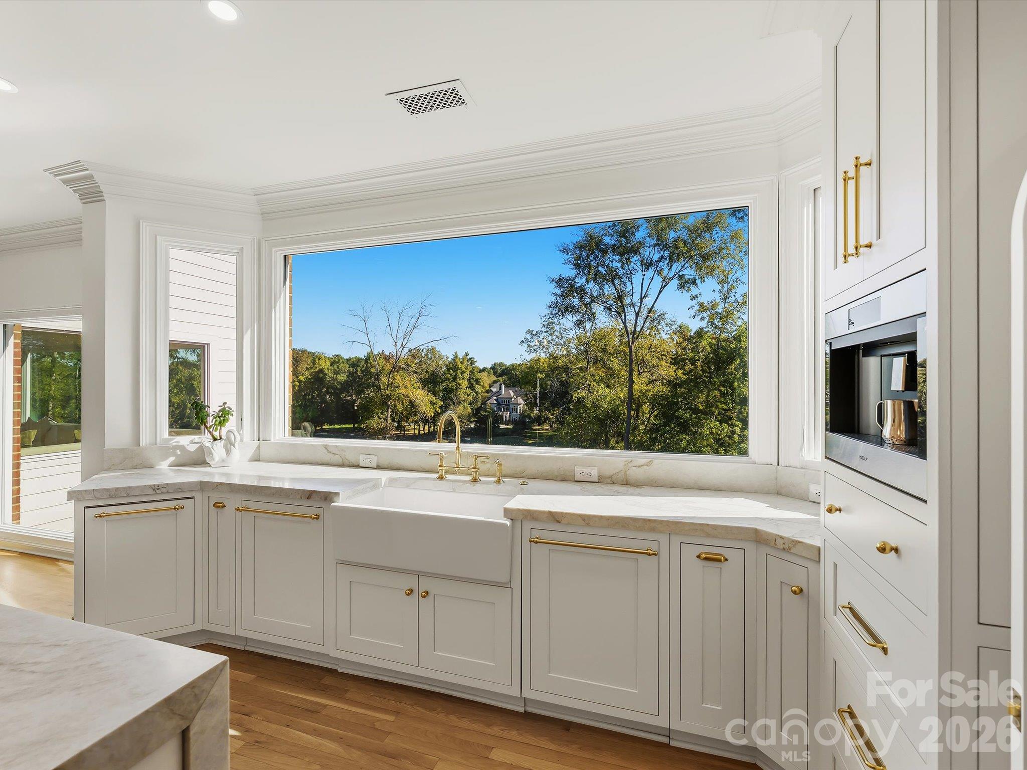 Single Family Residence at 4401 Piper Glen Drive, Charlotte, photo 18 of 48