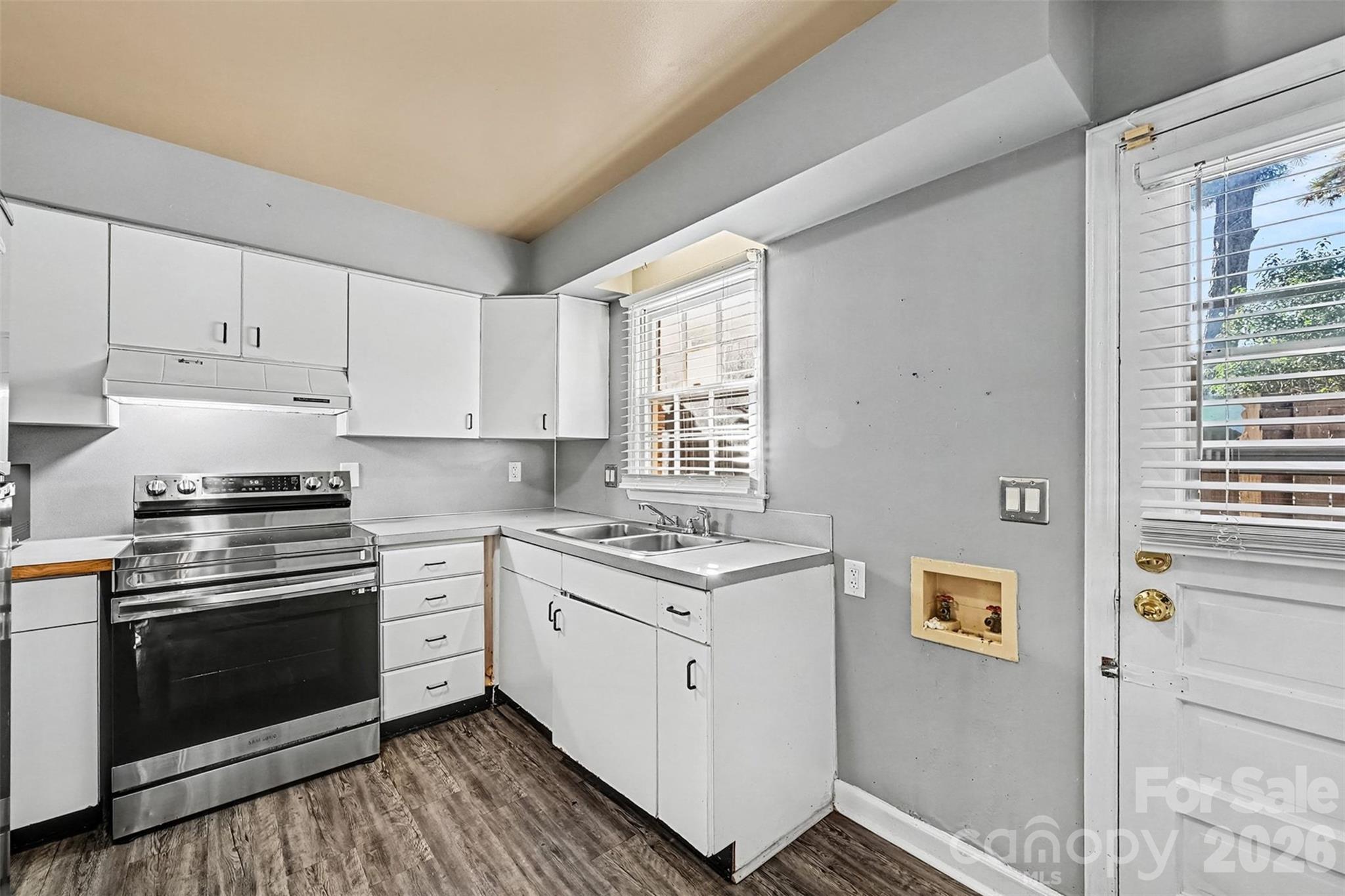 Condominium at 6436 Old Pineville Road, Charlotte, photo 12 of 27